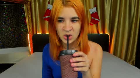 Polly online show from December 17, 1:16 pm