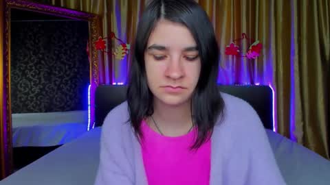 Polly online show from November 26, 7:42 am