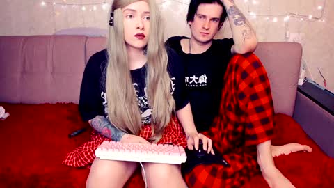 Snapshot of polly_wow chatting on January 19, 5:37 am Polly online show from January 19, 5:37 am