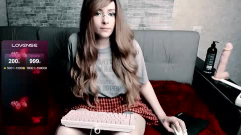 Snapshot of polly_wow chatting on February 15, 8:43 pm Polly online show from February 15, 8:43 pm