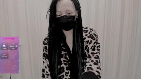 Snapshot of polly_wow chatting on November 11, 8:03 am Polly online show from November 11, 8:03 am