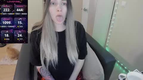 Polly online show from March 4, 7:25 am