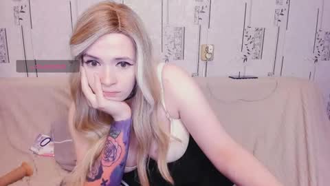Polly online show from June 19, 10:35 pm