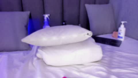 Snapshot of pollybabe_ chatting on February 4, 4:29 pm POLLY online show from February 4, 4:29 pm