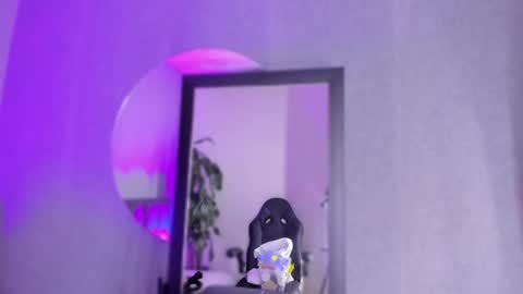 Snapshot of pollybabe_ chatting on February 20, 10:27 am POLLY online show from February 20, 10:27 am