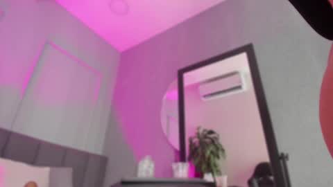 Snapshot of pollybabe_ chatting on March 7, 10:24 am POLLY online show from March 7, 10:24 am