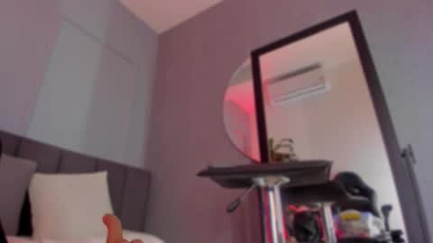 Snapshot of pollybabe_ chatting on November 24, 10:37 am POLLY online show from November 24, 10:37 am