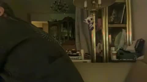 PONCH online show from December 22, 1:46 am