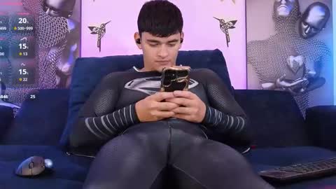    online show from November 25, 9:15 pm