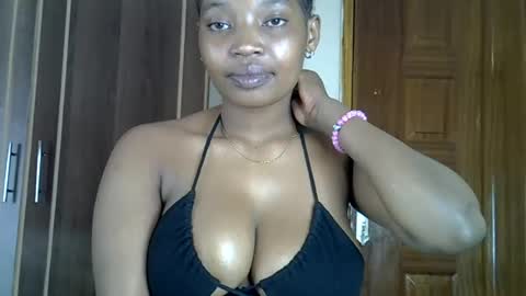 pookie245909 online show from July 9, 7:18 pm