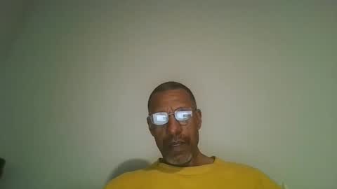 Snapshot of poolguy2496 chatting on November 9, 1:37 am poolguy2496 online show from November 9, 1:37 am