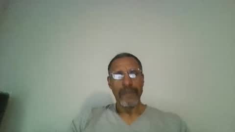 Snapshot of poolguy2496 chatting on November 25, 6:19 pm poolguy2496 online show from November 25, 6:19 pm