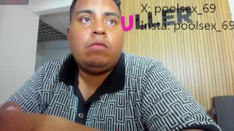 Snapshot of poolsexx_69 chatting on October 25, 9:09 pm poolsexx_69 online show from October 25, 9:09 pm
