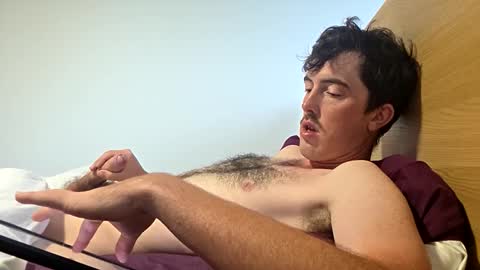 Snapshot of popboy2001 chatting on February 12, 9:10 pm popboy2001 online show from February 12, 9:10 pm