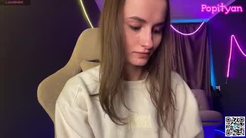 Snapshot of popityan chatting on October 4, 5:16 am Louise  see you on December 1  at 2200 UTC3 online show from October 4, 5:16 am