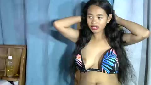 Lilly online show from March 28, 4:34 am