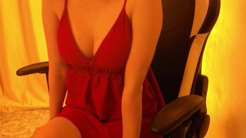 April online show from January 18, 6:12 pm