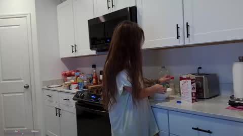 Snapshot of poppyquinn chatting on May 21, 1:23 am PoppyQuinn online show from May 21, 1:23 am