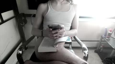 Snapshot of porcelain_tears01 chatting on February 11, 1:05 pm porcelain_tears01 online show from February 11, 1:05 pm