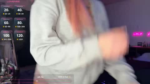 Snapshot of porcelainbarbiebot chatting on May 31, 3:36 am Veronica Ronnie Taylor online show from May 31, 3:36 am