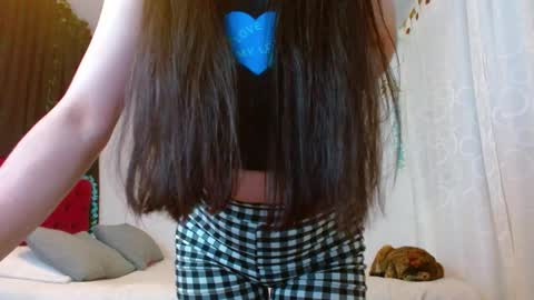 porcelainlux online show from March 1, 4:15 am