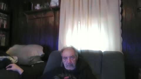 Snapshot of porkingit400 chatting on December 4, 1:42 pm porkingit400 online show from December 4, 1:42 pm