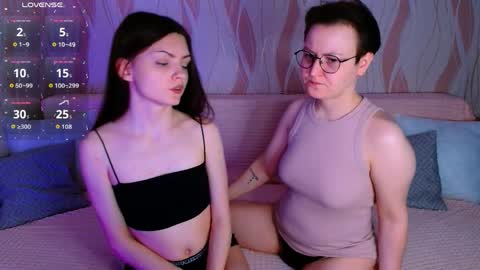 Snapshot of pornostendup chatting on March 30, 2:18 pm Ana and Tati online show from March 30, 2:18 pm