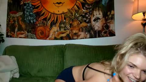 porshabelle online show from March 10, 5:45 am