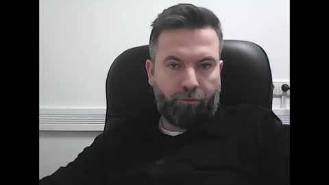 Snapshot of porw23 chatting on December 3, 2:05 pm porw23 online show from December 3, 2:05 pm