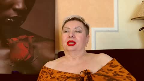 LADY POSH online show from December 5, 10:01 pm