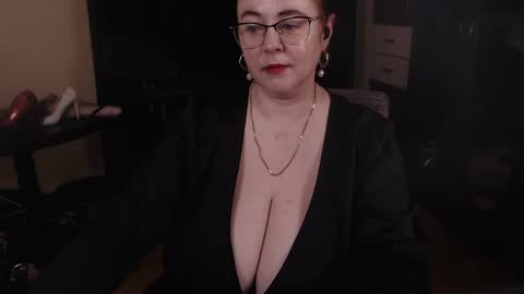 PoshMistres    online show from December 22, 5:12 am
