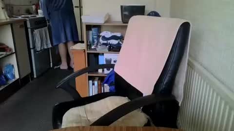 Snapshot of poshman65 chatting on October 3, 10:01 am poshman65 online show from October 3, 10:01 am