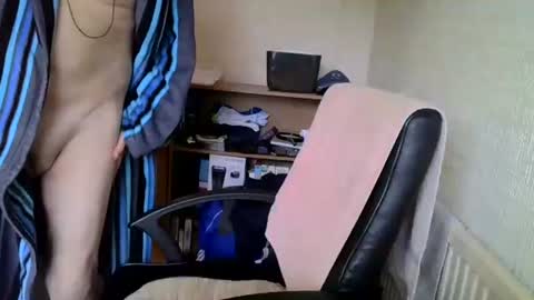 Snapshot of poshman65 chatting on November 18, 11:58 am poshman65 online show from November 18, 11:58 am