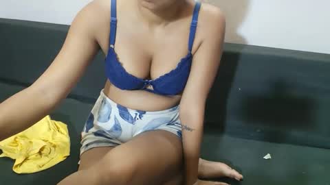 poulomi online show from October 5, 4:33 am