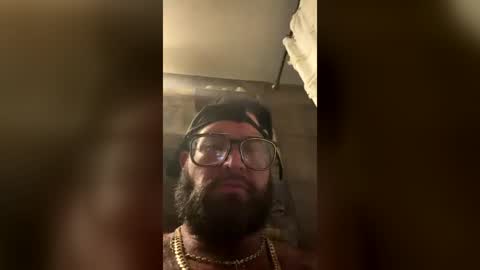 poundsquad305 online show from June 13, 11:19 am