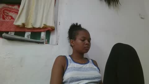 pouponnette online show from February 11, 7:35 am