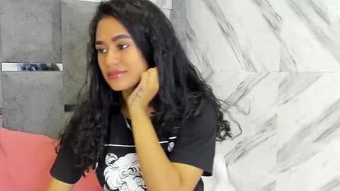 Snapshot of poutyseleny chatting on January 26, 4:20 am poutyseleny online show from January 26, 4:20 am