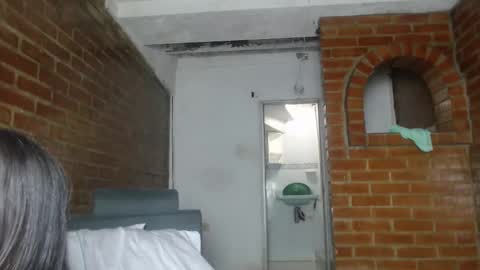 Snapshot of poutyseleny chatting on January 28, 5:56 pm poutyseleny online show from January 28, 5:56 pm