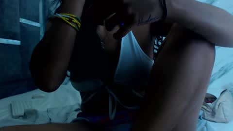 Snapshot of poutyseleny chatting on March 11, 3:26 am poutyseleny online show from March 11, 3:26 am