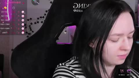 Robyn online show from February 15, 1:09 pm