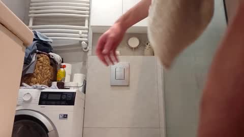 Snapshot of powermute22 chatting on February 17, 8:22 am Big Dick online show from February 17, 8:22 am