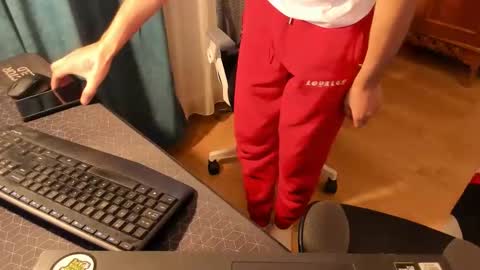 alex online show from February 7, 9:24 am