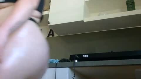 Snapshot of pppawg chatting on June 13, 9:24 pm PAWG Pale Princess online show from June 13, 9:24 pm