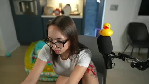 Snapshot of pprincesskyliee chatting on September 21, 4:36 am Kylie online show from September 21, 4:36 am