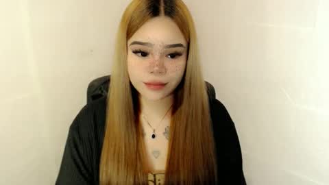 Snapshot of preciousangel69xxx chatting on October 11, 3:06 am MAXXINE online show from October 11, 3:06 am