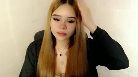 Snapshot of preciousangel69xxx chatting on October 23, 5:07 am MAXXINE online show from October 23, 5:07 am