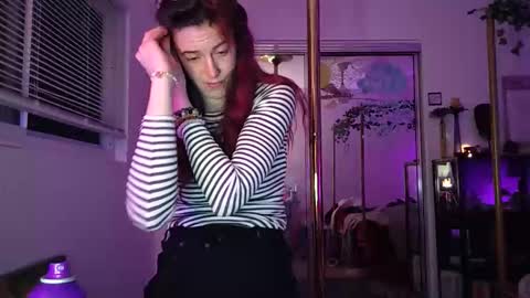 PrettiBritti online show from February 5, 6:18 am