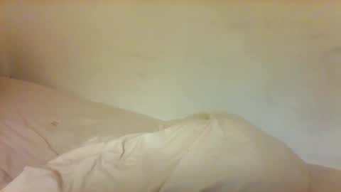 Snapshot of prettie_diva0 chatting on February 17, 12:51 am Prettie diva online show from February 17, 12:51 am