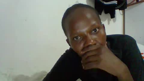 prettie_petitee online show from February 22, 3:54 pm