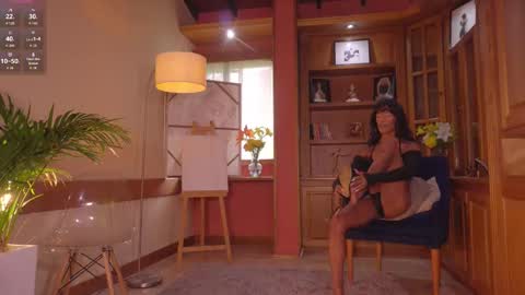 Nayrobi online show from October 19, 4:18 pm